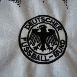 1994-96 Home, crest detail