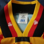 1994-96 Away, neck/collar